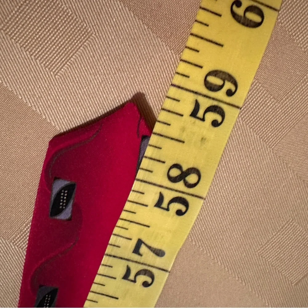 Giorgio Brutini Classic Red 100%‎ Silk Necktie with Geometric Pattern